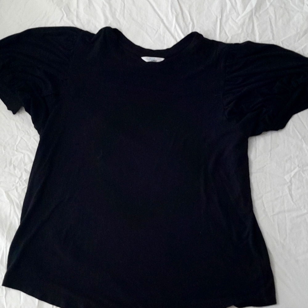 Black wemon shirt